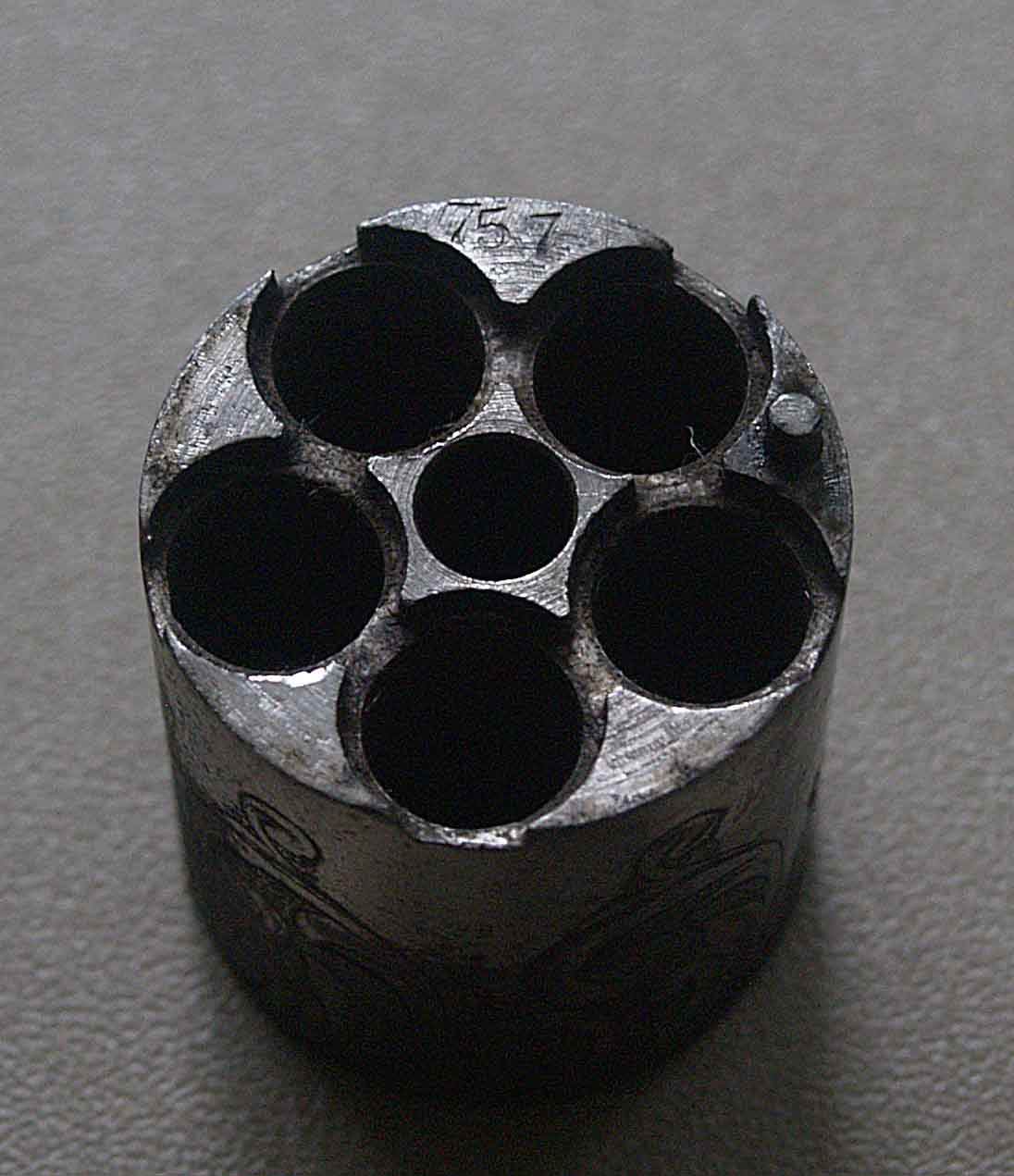 Cylinder small.jpg